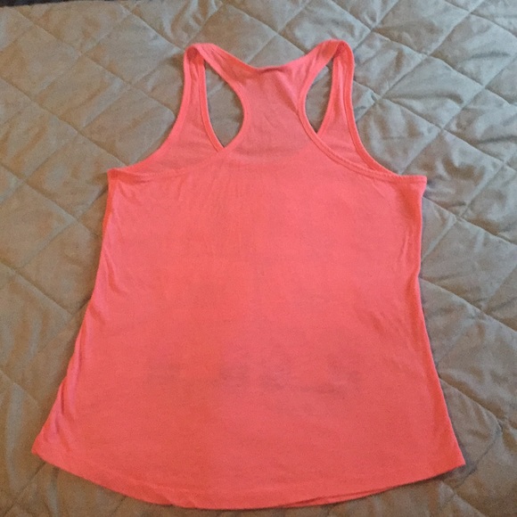 PINK tank - Picture 6 of 6